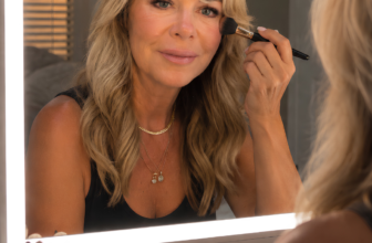 The 5 Greatest Make-up Errors Making Mature Pores and skin Look Older — Lovely Make-up Search